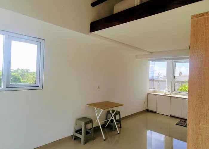 Cozy73 Ocean View 3*